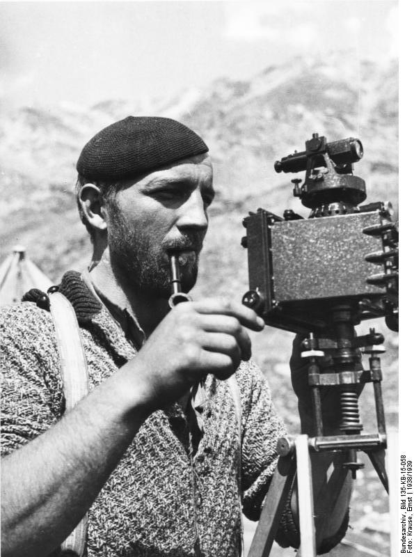 Pennam, Wienert am Instrument (Photogrammeter)
